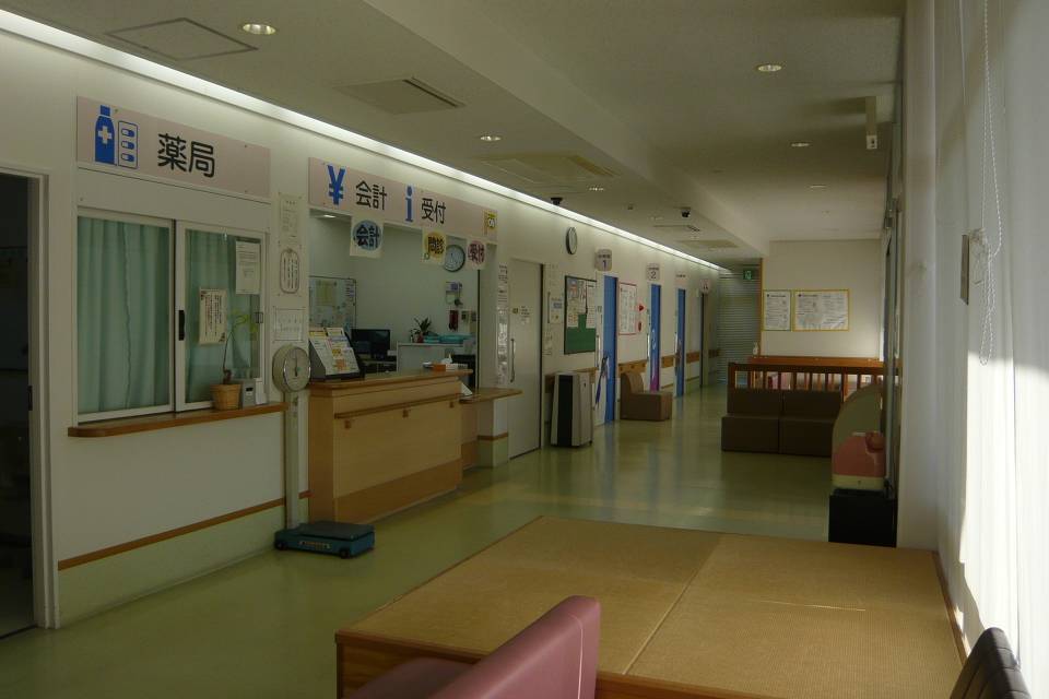 写真：鈴鹿市応急診療所待合室