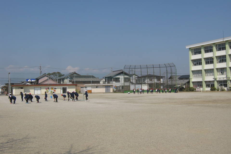 写真：玉垣小学校校庭