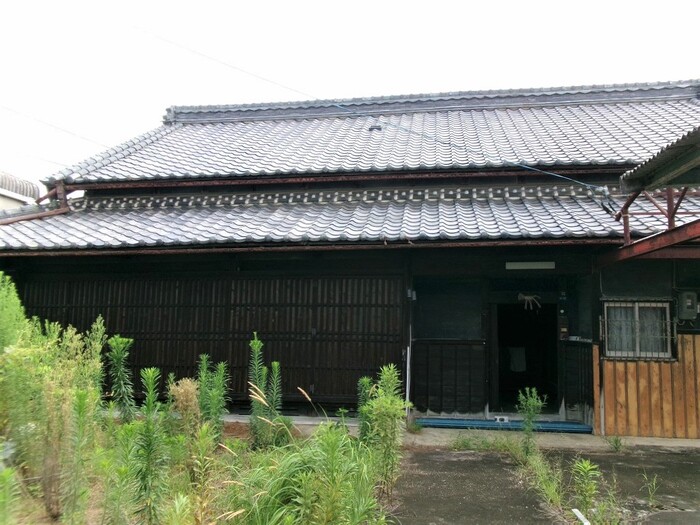 写真：物件番号 R7-103外観