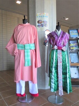 天平衣装　写真