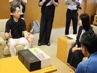 シャインマスカット・クイーンニーナの生産・販売体制確立の報告に係る表敬訪問