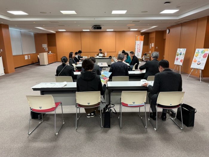 令和8年1月21日に鈴鹿市役所12階1203会議室にて、令和7年度第1回地産地消推進協議会を開催しました。