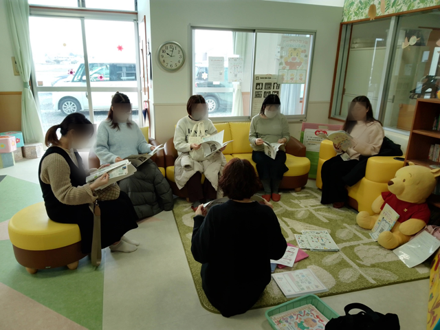 写真：妊婦同士の交流会の様子