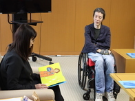 絵本「ジーンズをはきたい！」の寄贈に伴う表敬訪問