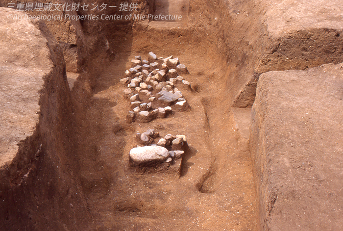 写真：津賀古墳群　2号墳石室